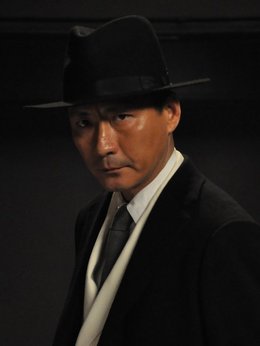 孤岛飞鹰剧情介绍_天天影视