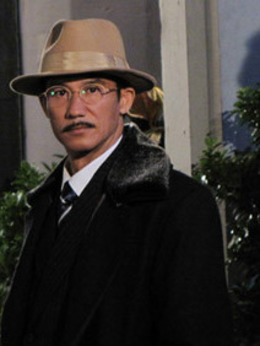 秋霜剧情介绍_天天影视