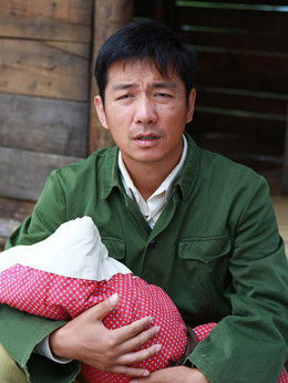 养父的花样年华剧情介绍_天天影视