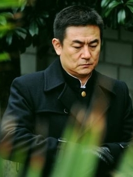 悬崖剧情介绍_天天影视