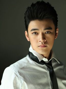 红剧情介绍_天天影视