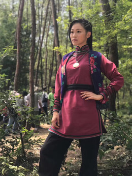 浴血十四年剧情介绍_天天影视