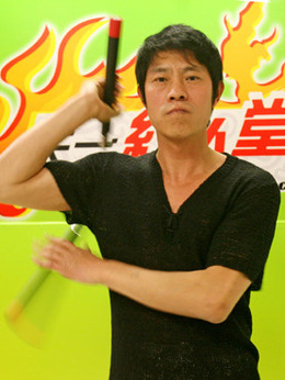 重振精武门剧情介绍_天天影视