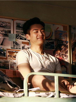 睡在我上铺的兄弟剧情介绍_天天影视