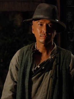 十月围城剧情介绍_天天影视