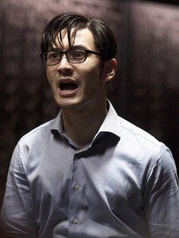 暴疯语剧情介绍_天天影视