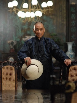 十月围城剧情介绍_天天影视