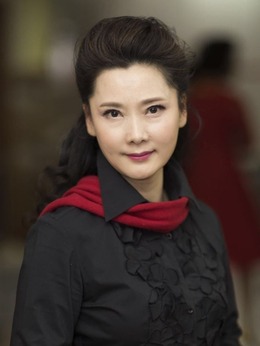 枪声背后剧情介绍_天天影视