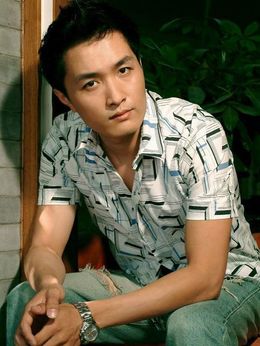 红灯绿灯剧情介绍_天天影视