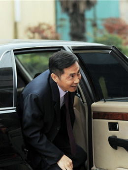 爱的追踪剧情介绍_天天影视