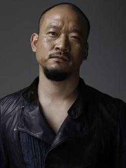 红石敖包剧情介绍_天天影视