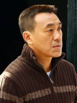 青春四十剧情介绍_天天影视