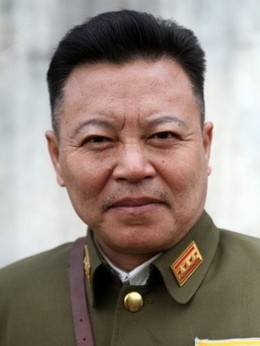 孤军英雄剧情介绍_天天影视