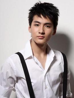 轻轻握住你的手剧情介绍_天天影视