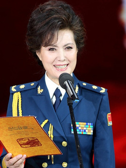 致敬英雄剧情介绍_天天影视