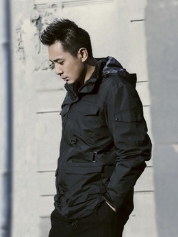 夜孔雀剧情介绍_天天影视