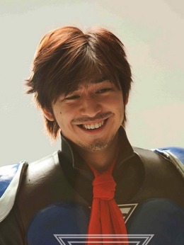 变身超人剧情介绍_天天影视