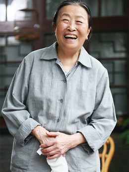 背着奶奶进城剧情介绍_天天影视