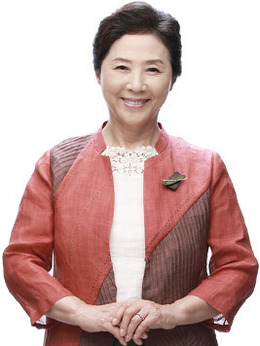 奇怪的儿媳剧情介绍_天天影视