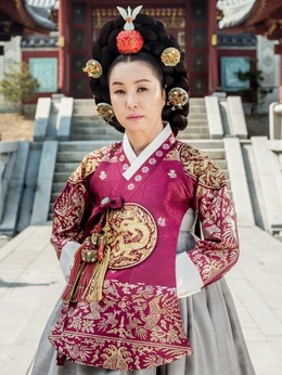 狱中花剧情介绍_天天影视