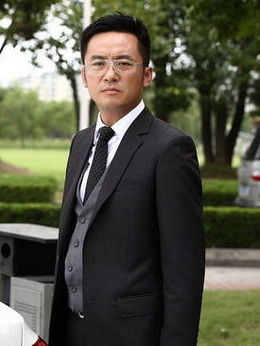 华丽一族剧情介绍_天天影视