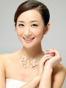 我们像葵花剧情介绍_天天影视