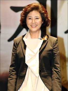 澡堂老板家的男人们剧情介绍_天天影视