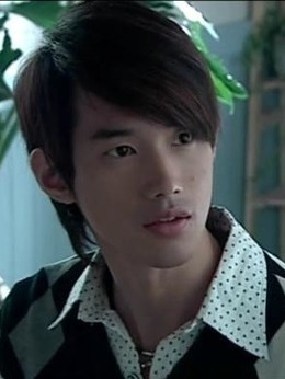 铠甲战士之光影传奇剧情介绍_天天影视