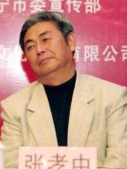 光头美女剧情介绍_天天影视