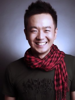 小镇来的俏妞剧情介绍_天天影视