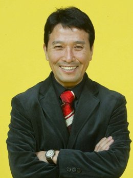 握住我的手剧情介绍_天天影视