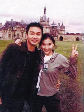 左右情缘剧情介绍_天天影视