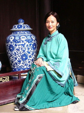 青花剧情介绍_天天影视